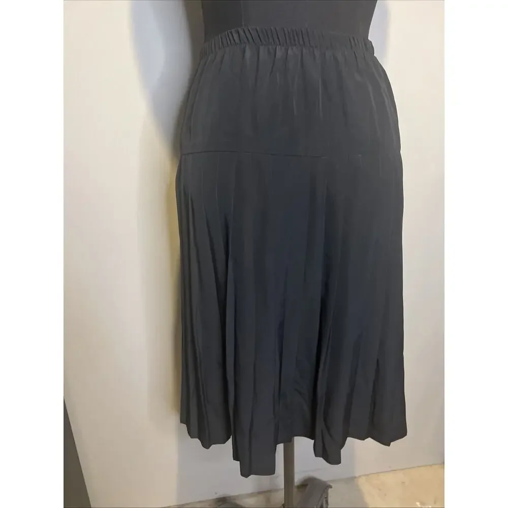 Pleated Skirt Vintage Midi Length Size 6 Great‎ Material Black